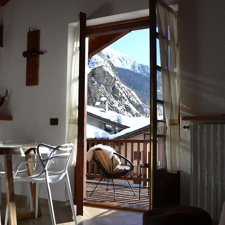 Chalet Mont Blanc De Courmayeur Exterior photo